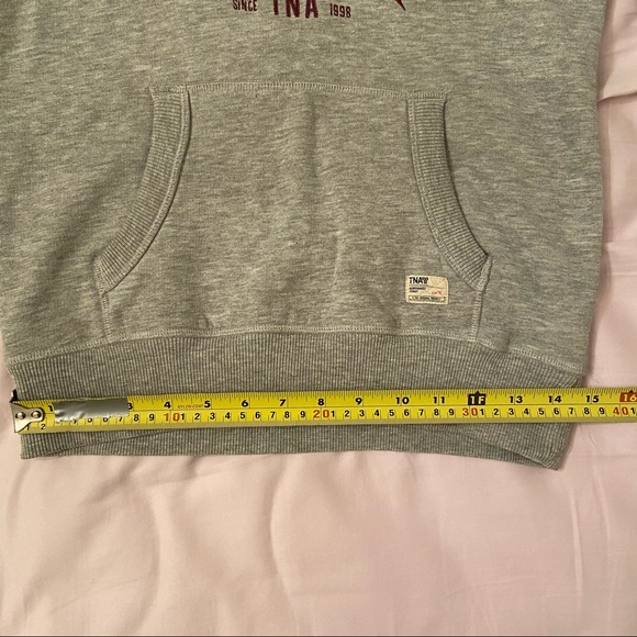 Aritzia TNA comfy hoodie - Picture 9 of 10